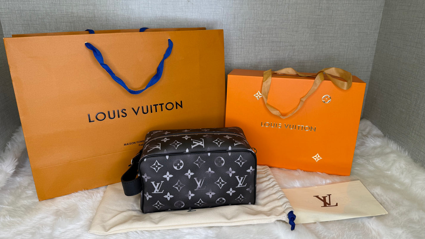 LV Locker Dopp Kit - Monogram Eclipse