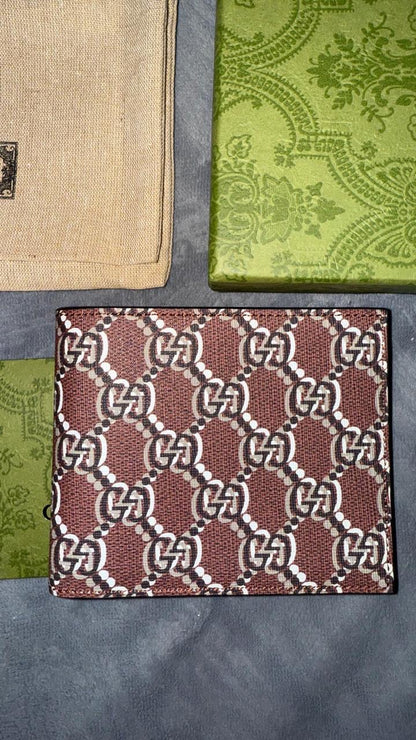 Gucci GG Shadow bi-fold wallet - brown