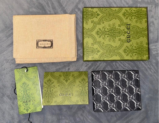 Gucci GG Shadow bi-fold wallet - Grey